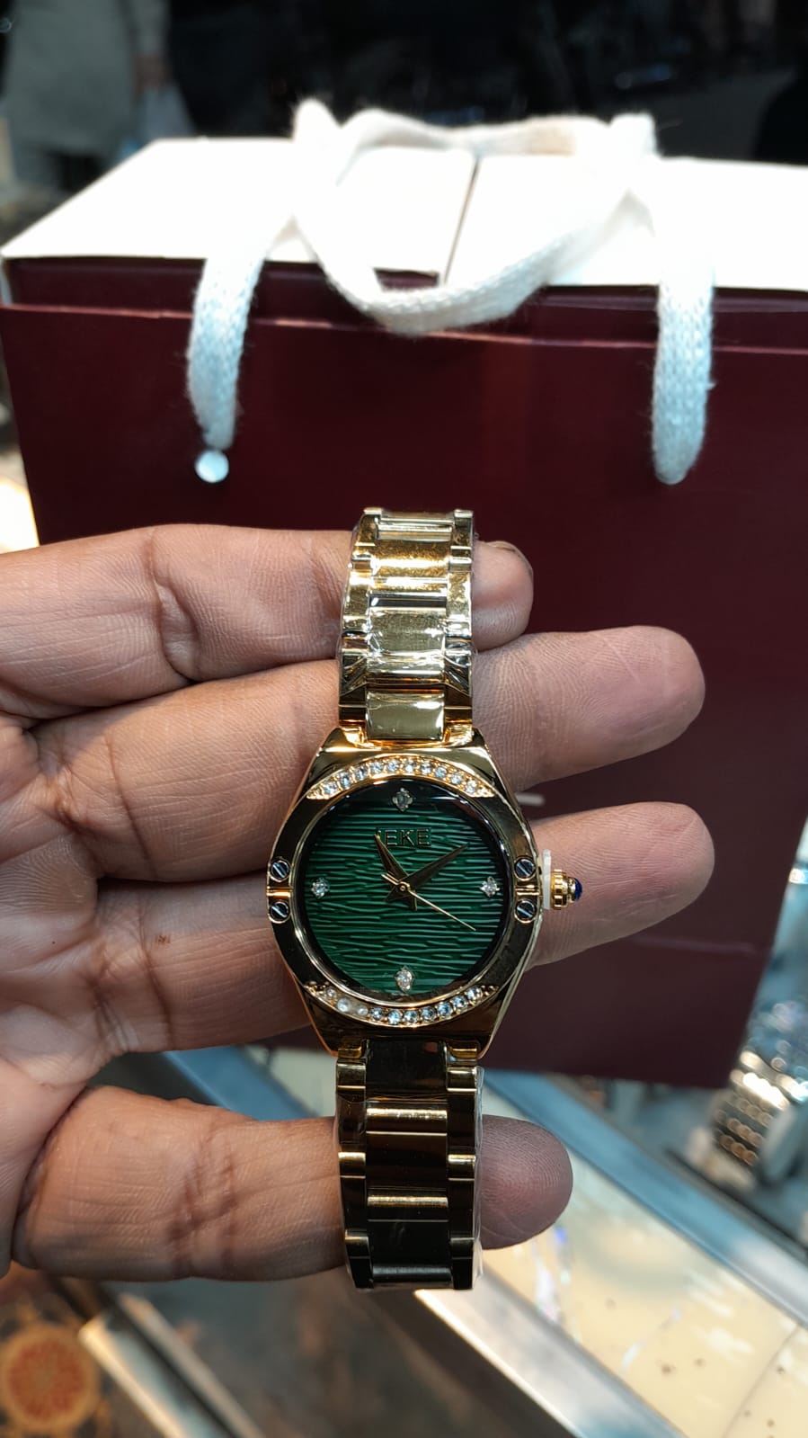IEKE Luminous Crystal Watch – Premium Luxury Series