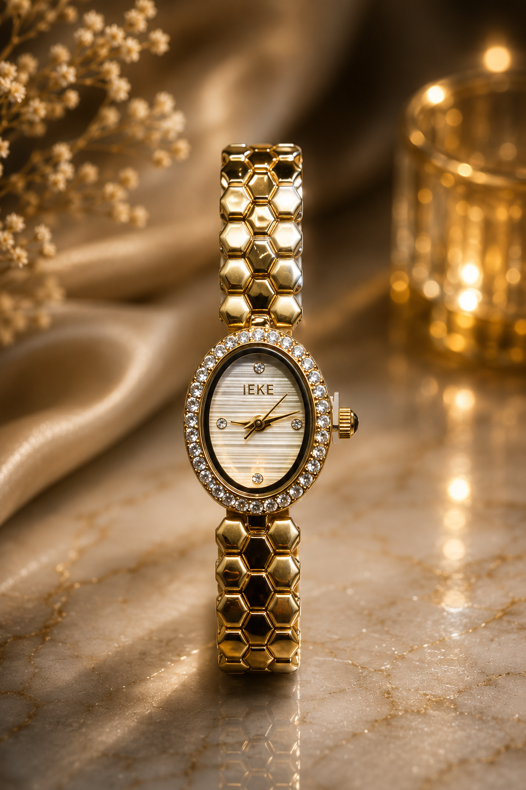 IEKE Small Dial Women's Fashion Watch - Honeycomb Pattern Gold Metal Link Bracelet
